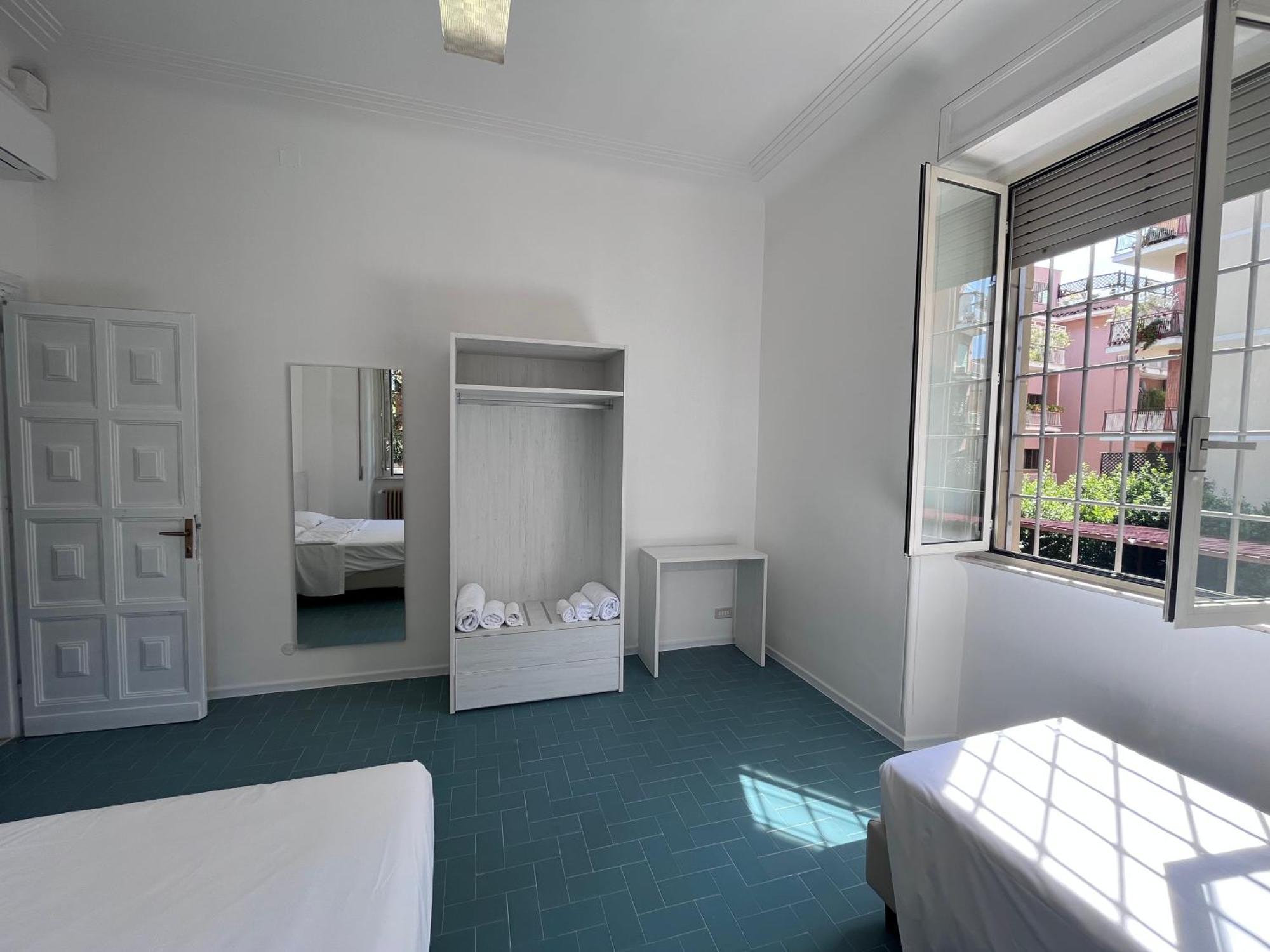 Triple Room,1684645972:JPEG